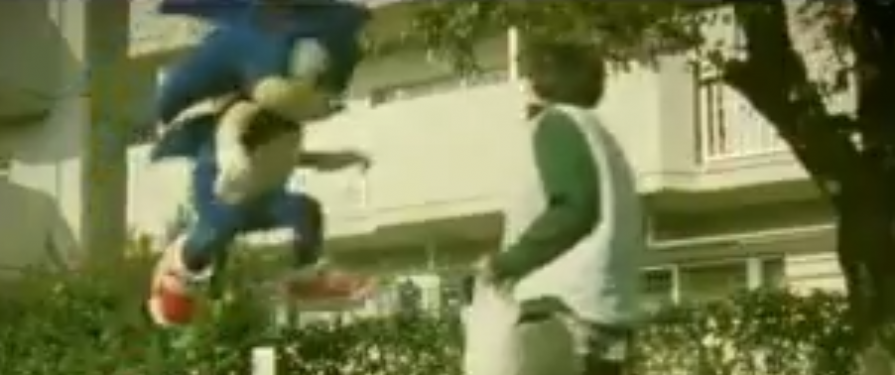 ‘Nuisance Sonic’ Causes Miracles in Japanese Sonic Advance Commercial