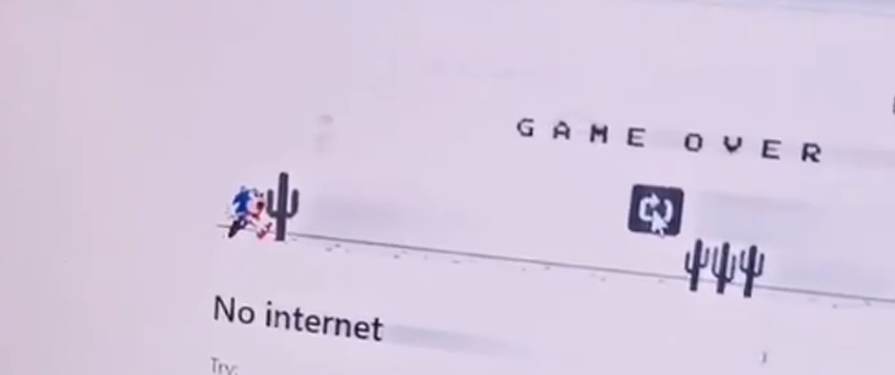 Young Prodigy Teaches Internet How To Hack Sonic Into The “No Internet” Chrome Game